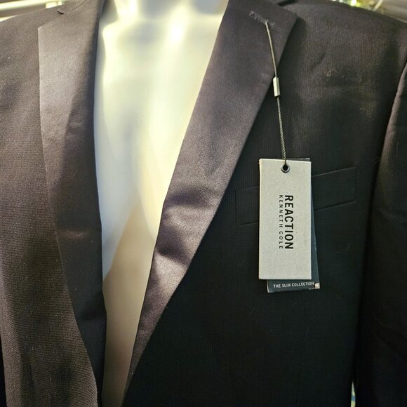 NWT Kenneth Cole Tuxedo, Formal Suit for Black Tie, 48R - Picture 6 of 10